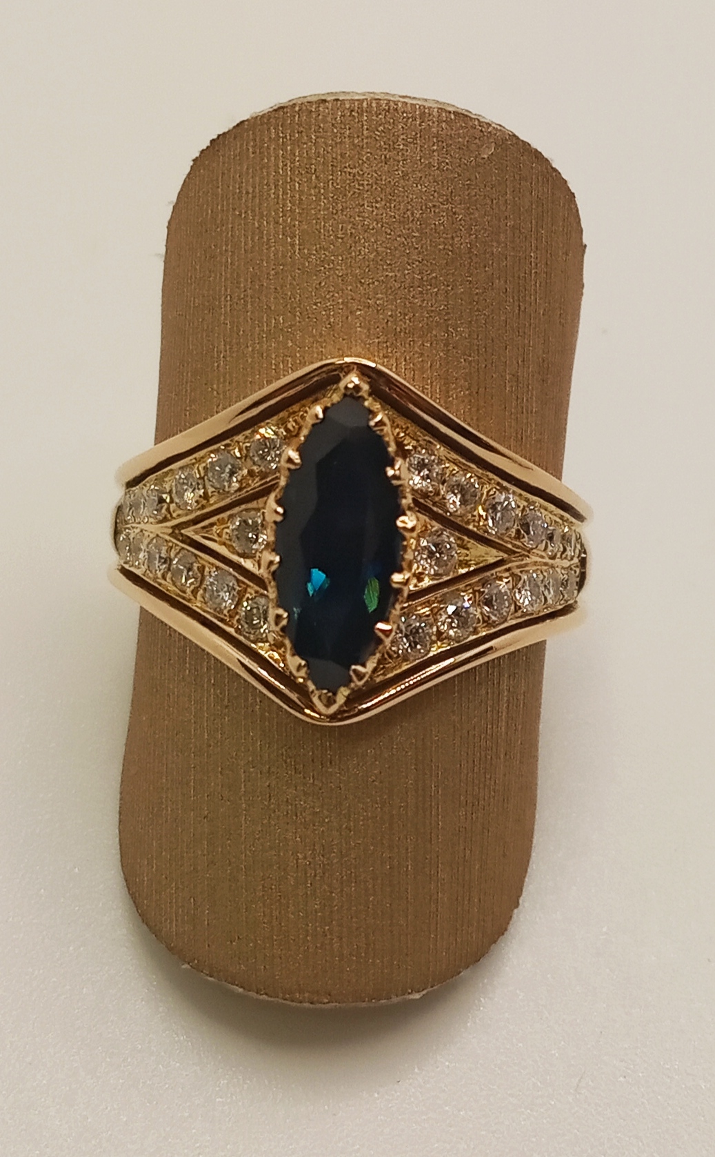 Joya artesanal realizada en Joyería Barace 9